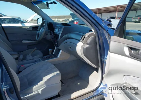 2010 Subaru Forester 2.5X из США, поврежденный, VIN JF2SH6BC7AH773838